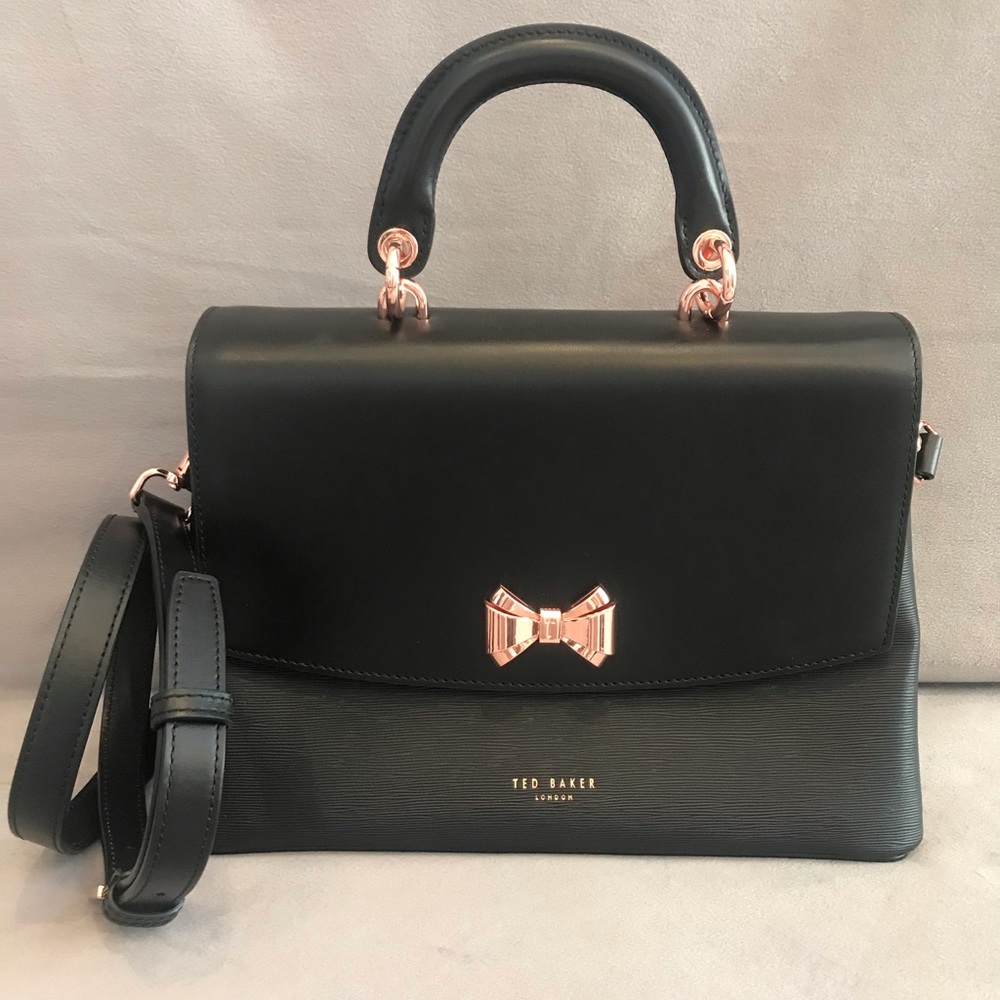🍥SOLD🍥 Host Pick 🎉Ted Baker Tessa Curved Bow Crossbody
